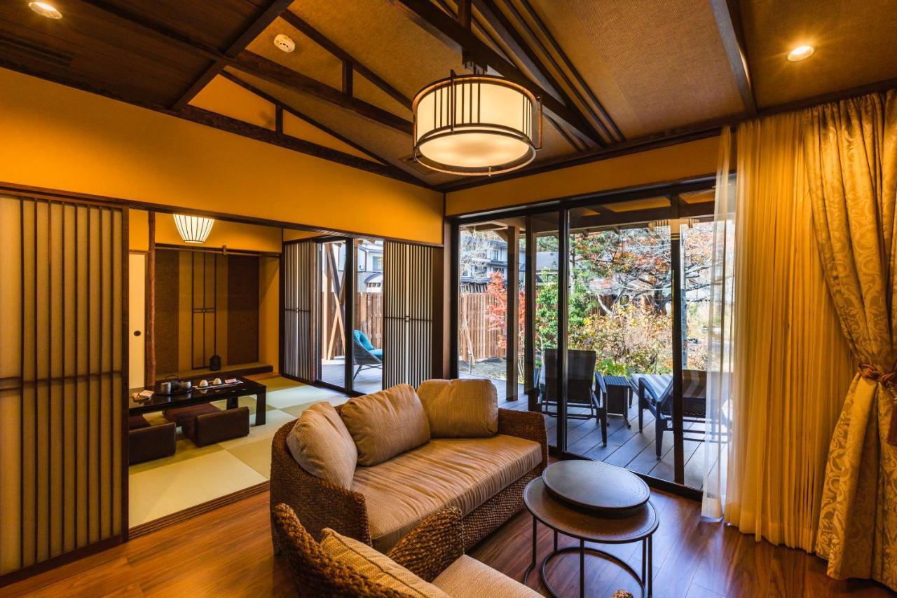 Tsuta Onsen Ryokan Товада Екстериор снимка
