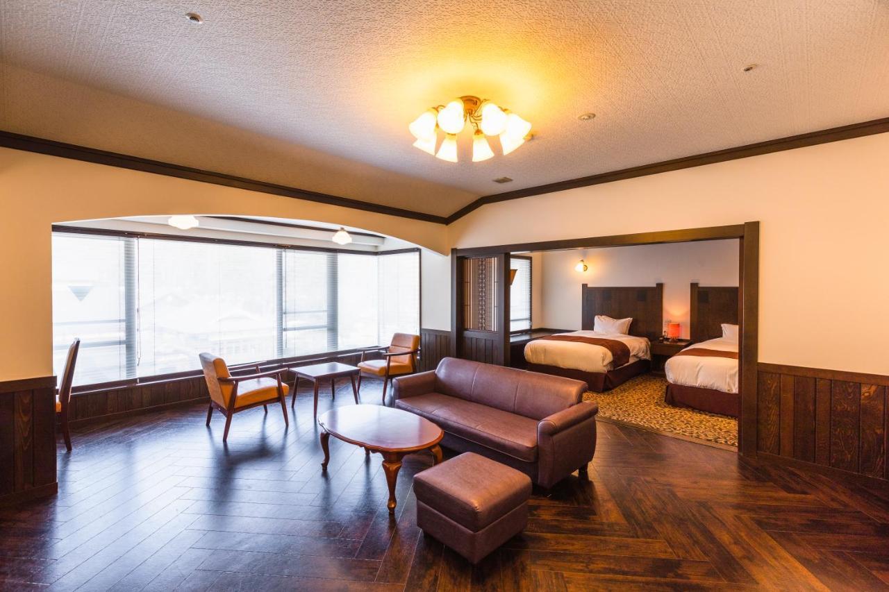 Tsuta Onsen Ryokan Товада Екстериор снимка