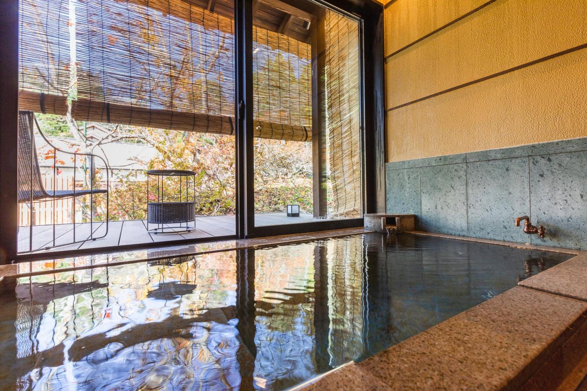 Tsuta Onsen Ryokan Товада Стая снимка