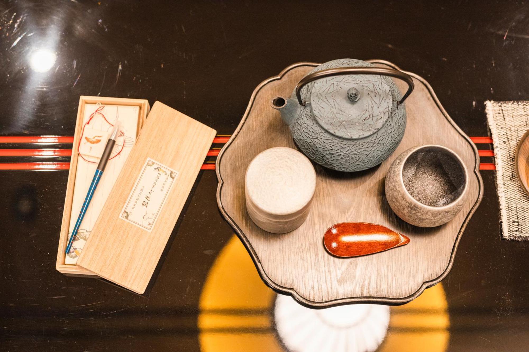 Tsuta Onsen Ryokan Товада Екстериор снимка